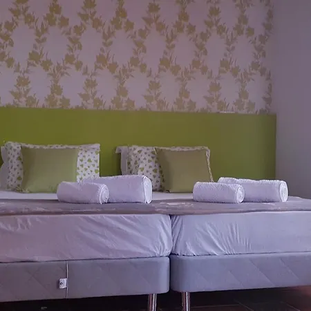 Nocleg ze śniadaniem Thermopilon Larnaca